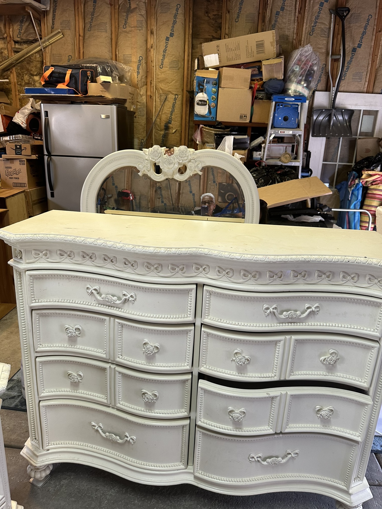 Limited edition Disney Princess White Dresser with Mirror - photo 2