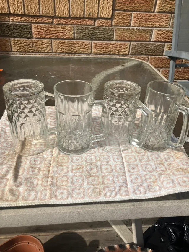 Set of 4 Glass Mugs thumbnail