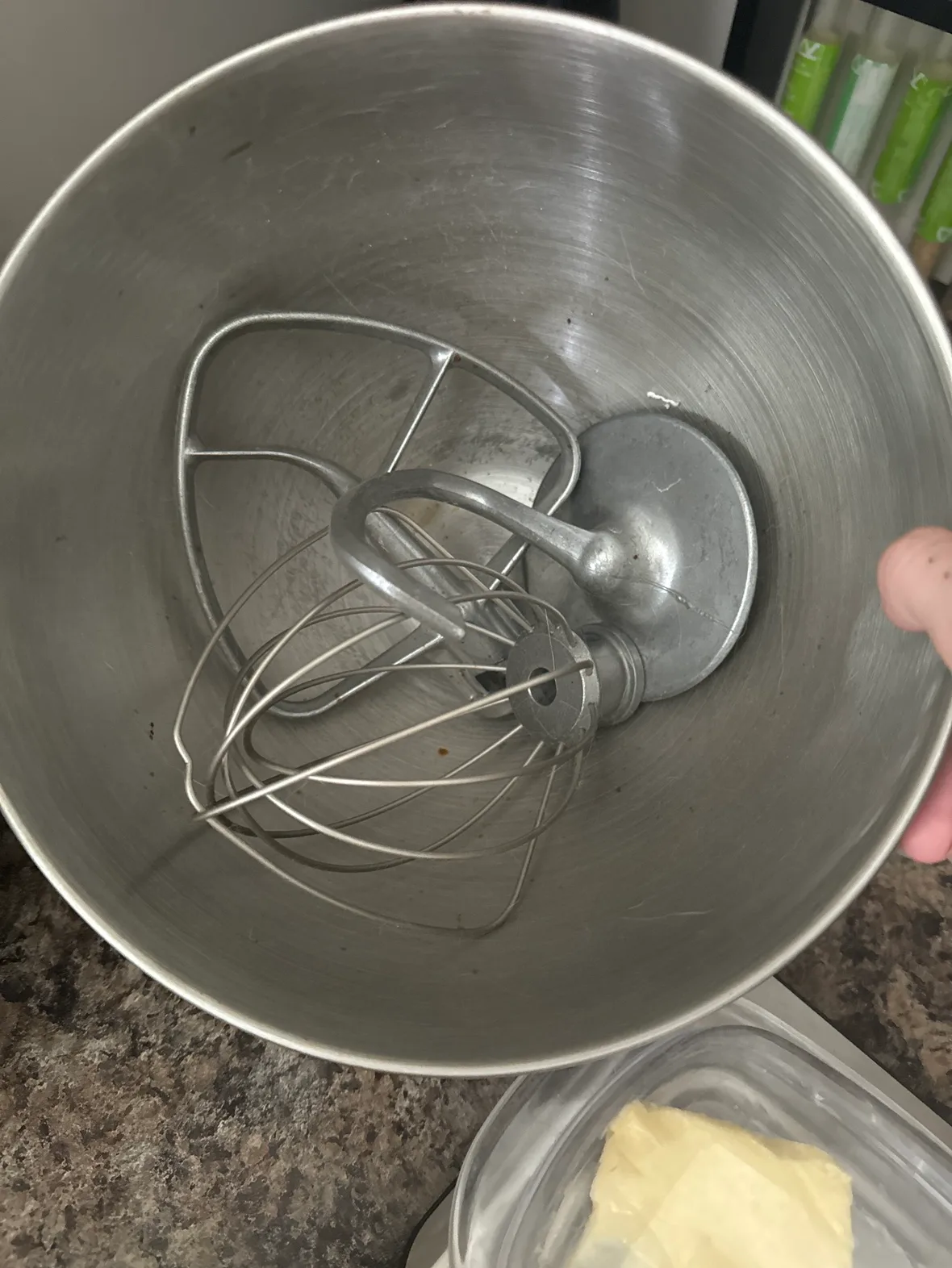 Hardly used kitchenaid stand mixer 🧡 image indicator(3)