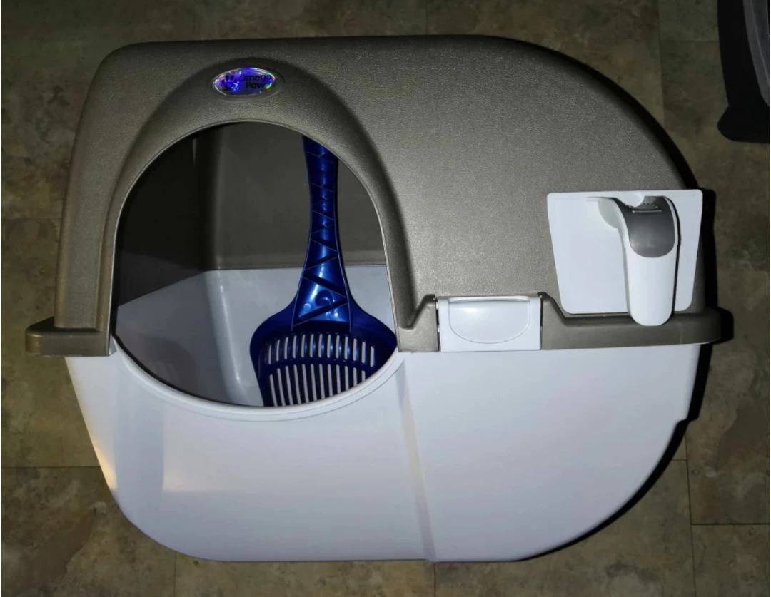 Omega Paw Roll N Clean Self Cleaning Litter Box - photo 3