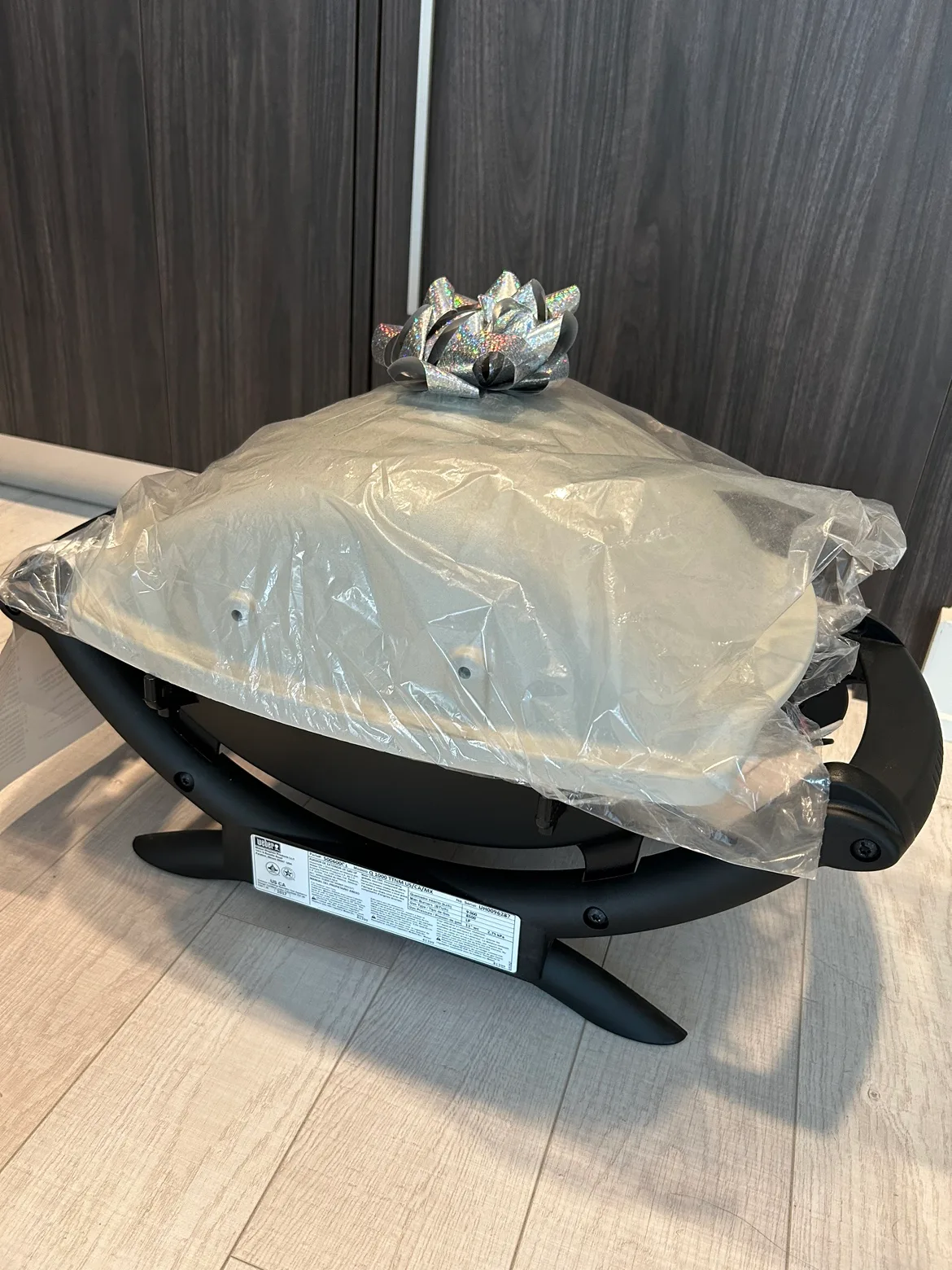 Weber Q 1000 portable grill thumbnail