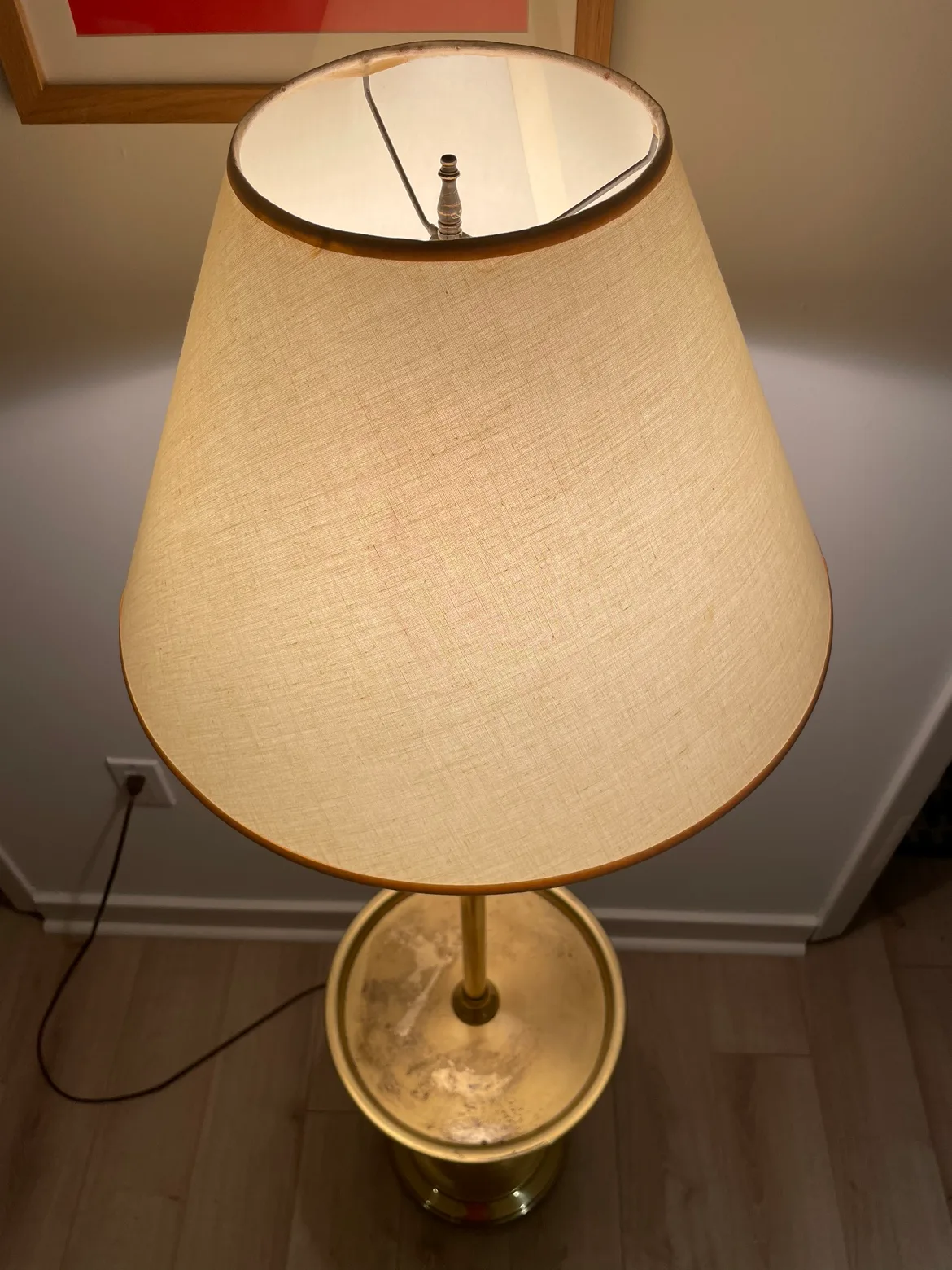 Vintage Brass Tray Table Floor Lamp - Mid-Century Design image indicator(2)