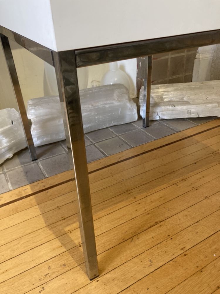 IKEA KLUBBO White End Table - photo 3