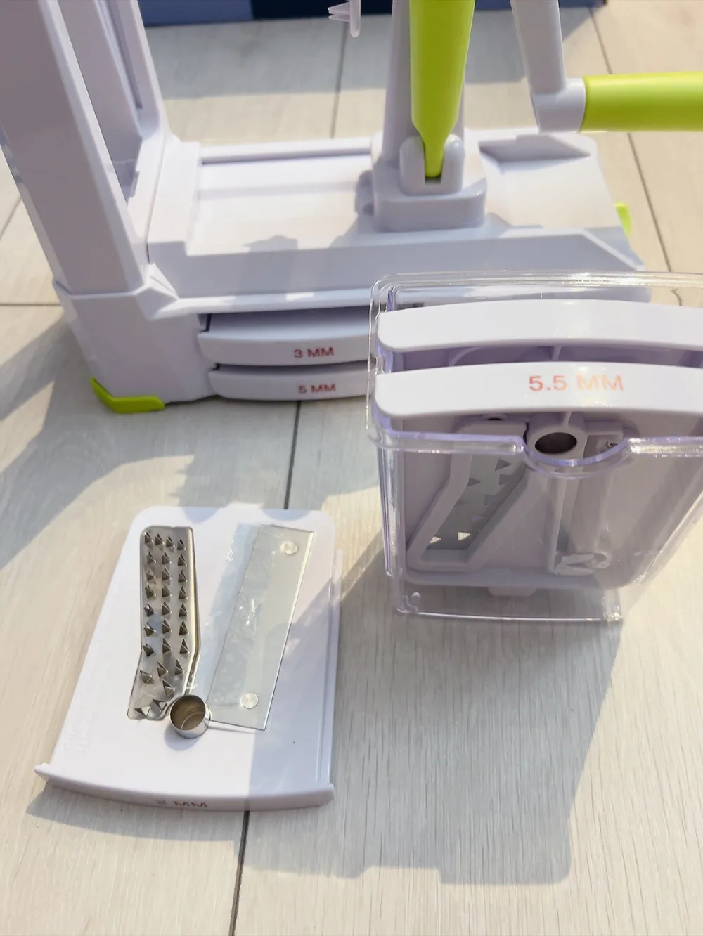 Brieftons 5-Blade Vegetable Spiralizer: Strongest Spiral Slicer image indicator(3)