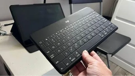 Selling tablet Samsung tab S5e image indicator(3)