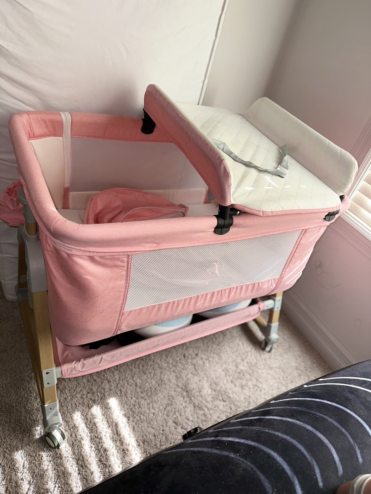 Baby  Basinet with Changing table