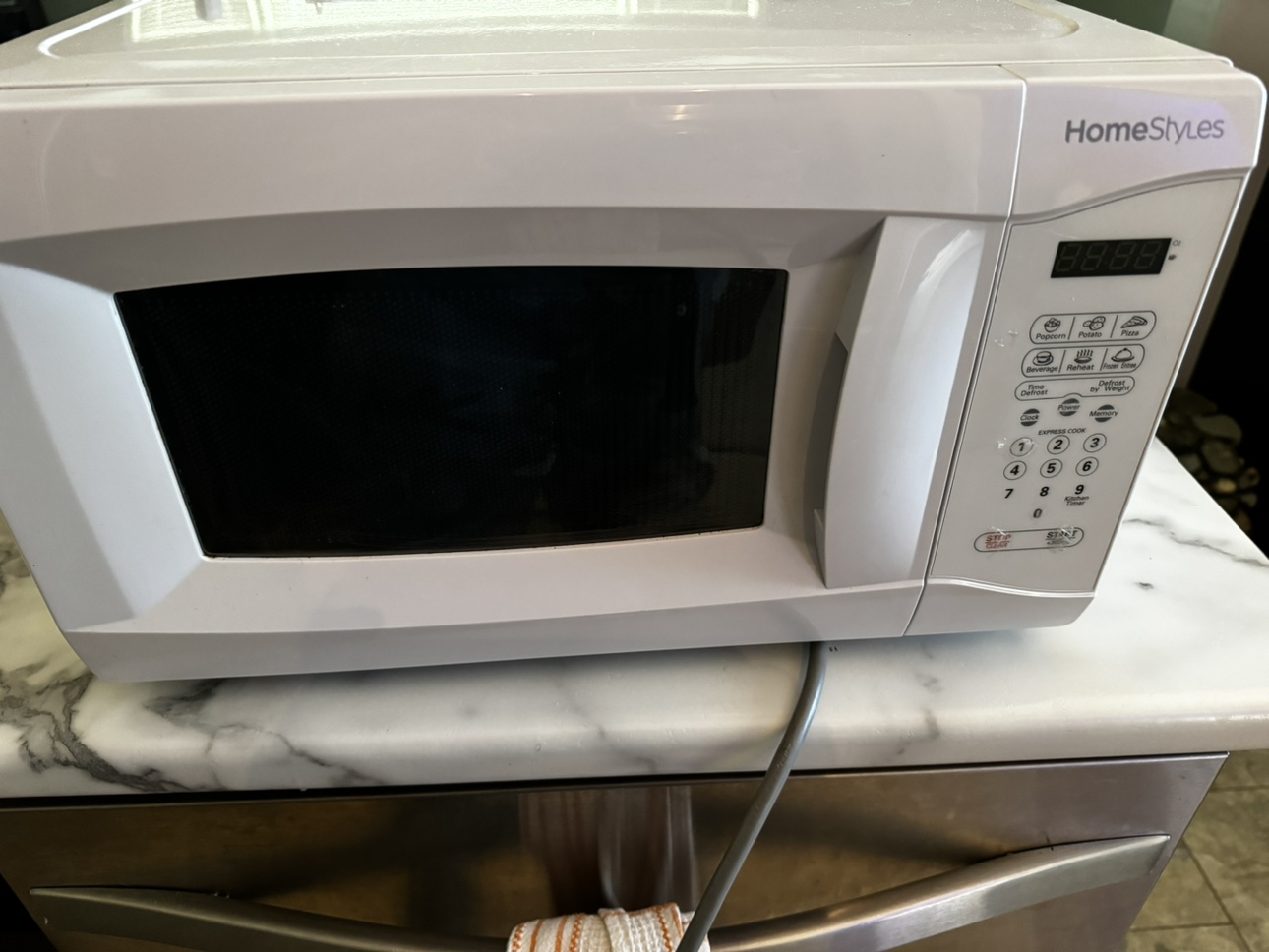 HomeStyles Microwave