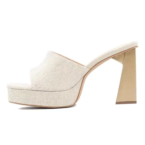 New Fashion To Figure Women's Teresa Block Heels image indicator(4)