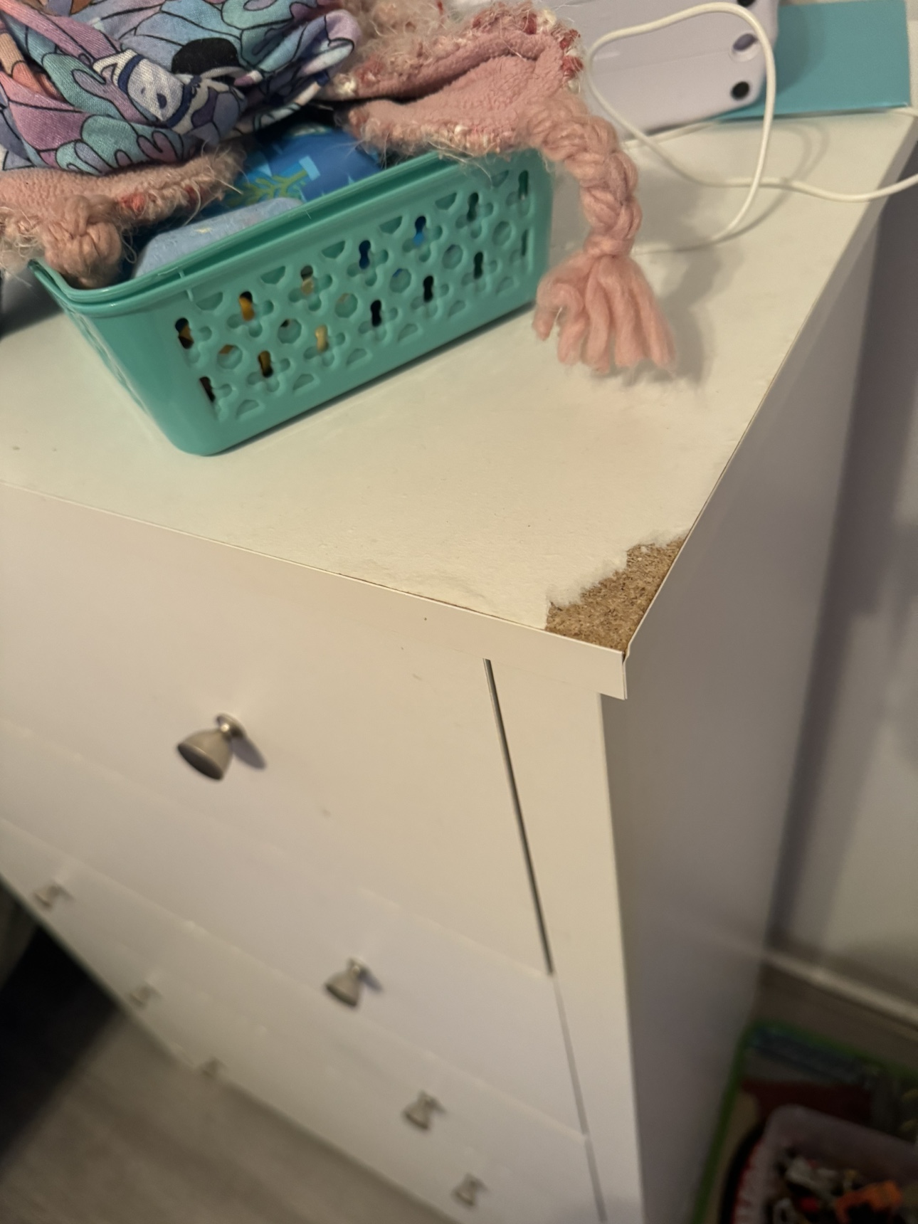 White 5 Drawer Dresser - photo 2