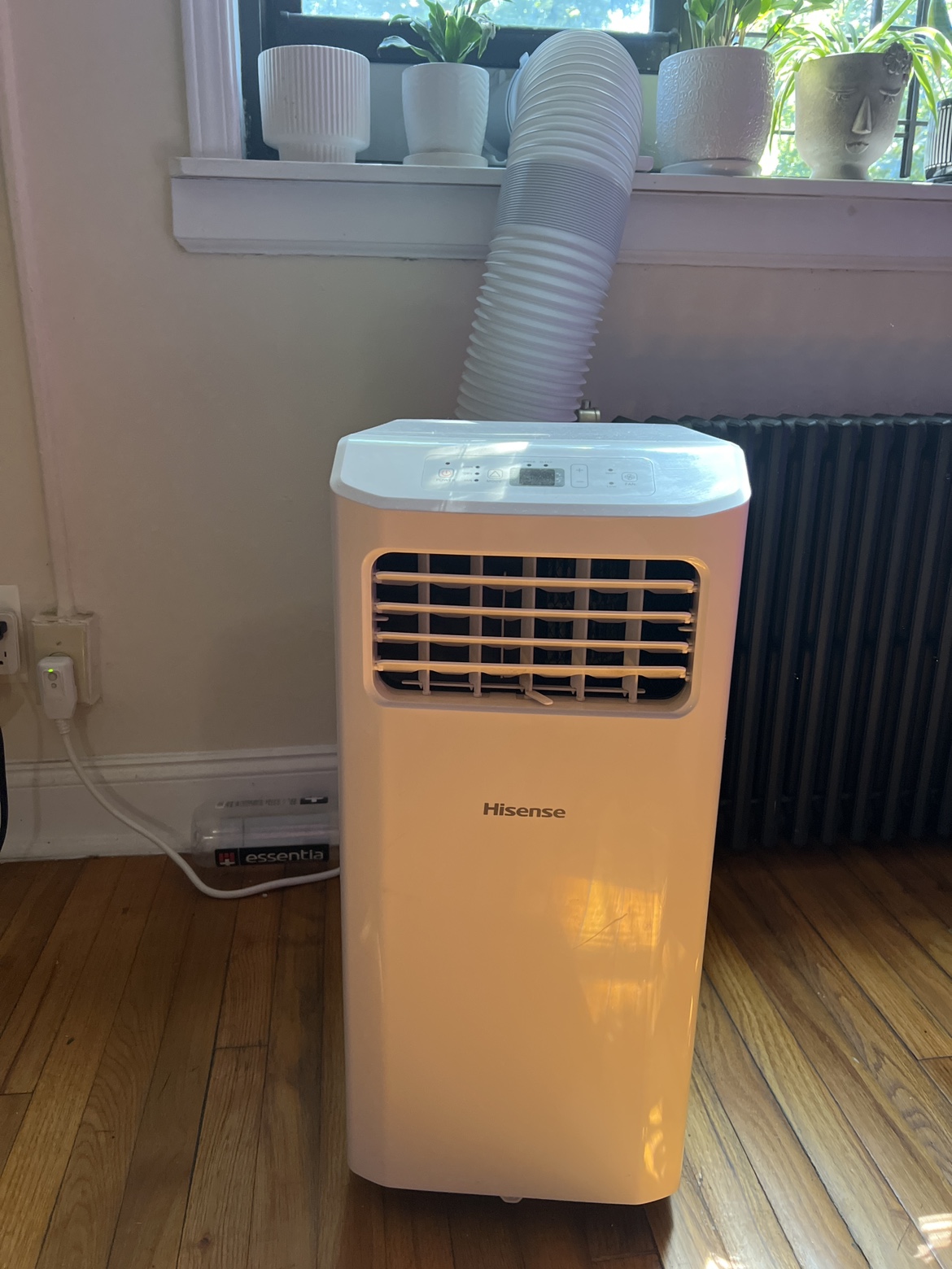 Hisense Portable AC Unit - photo 2