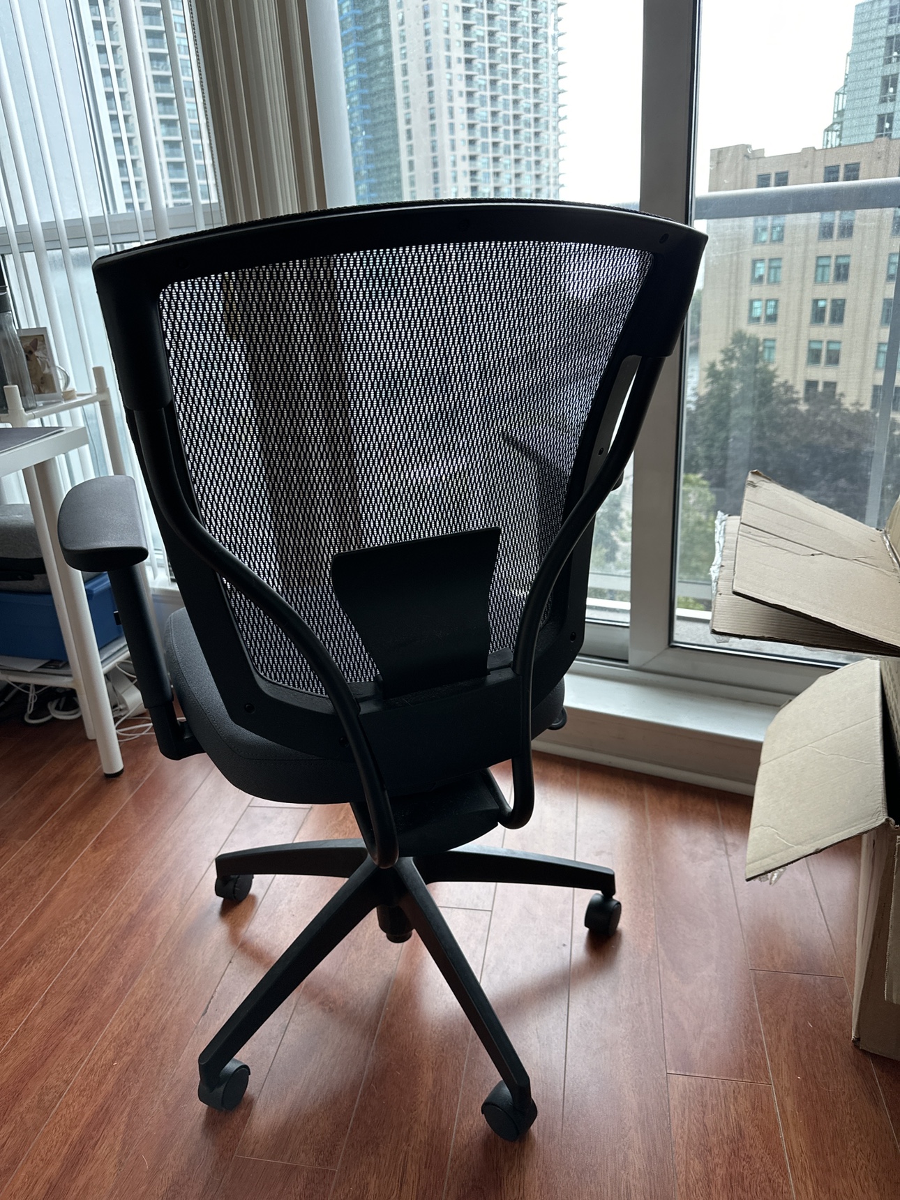 Office chair - photo 2