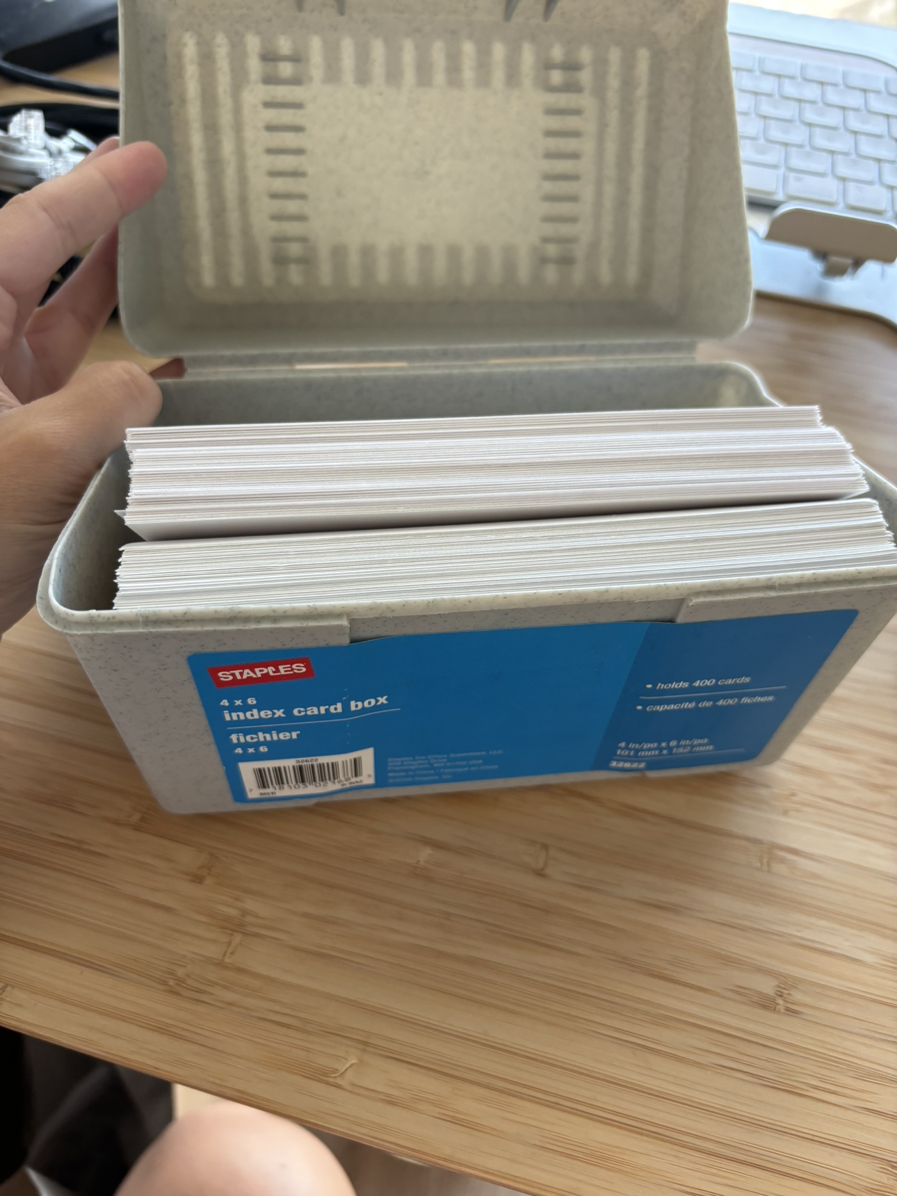 Staples 4x6 Index Card Box & Cards