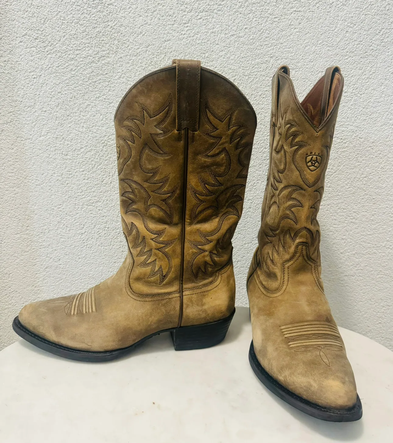 ARIAT cowboy boots thumbnail