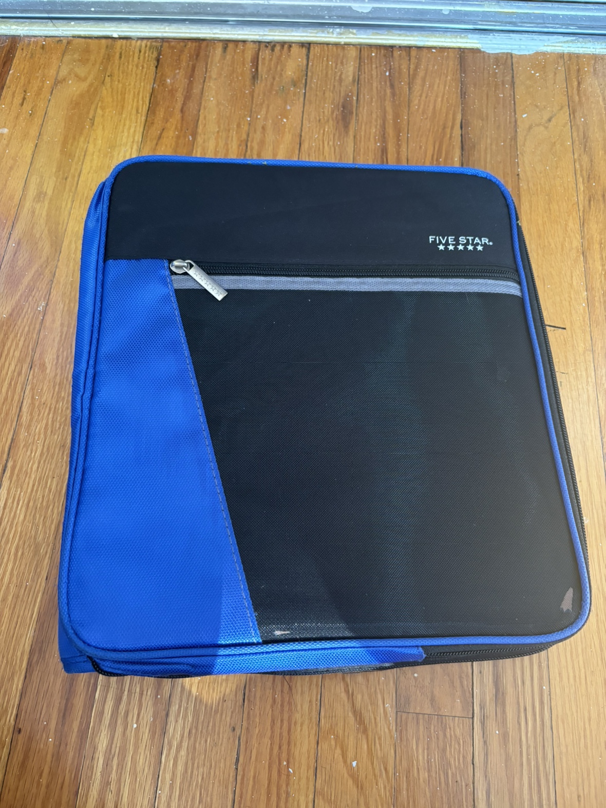 Five Star Zipper Binder