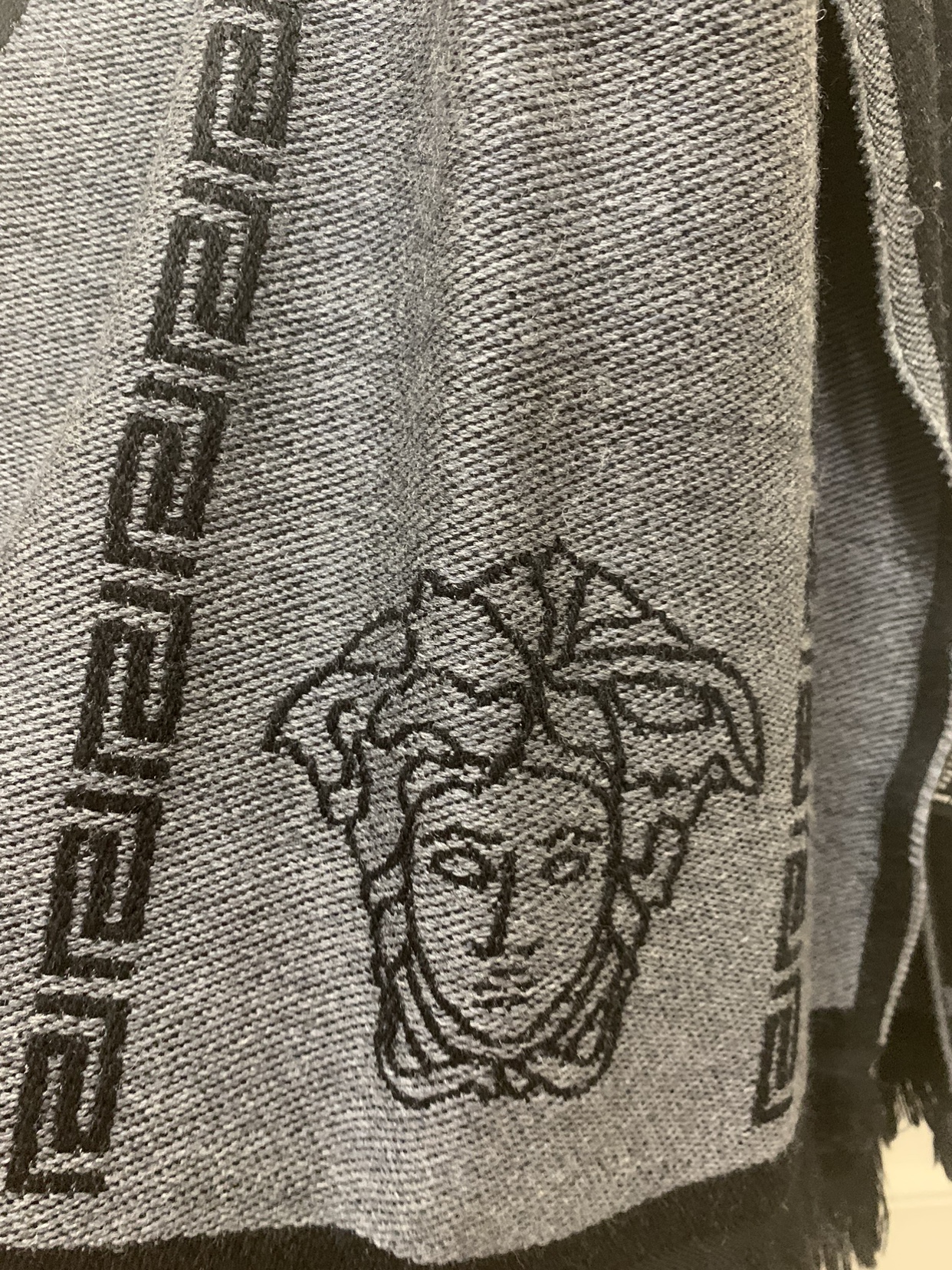 Versace Logo and Medusa Wool Scarf - photo 3