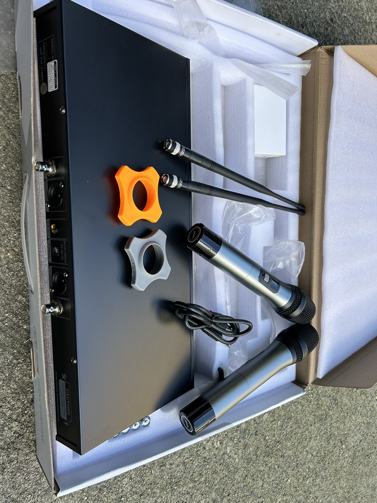 TIWA Wireless Microphone System - photo 2