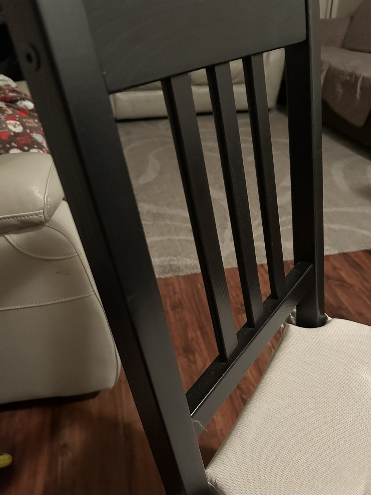 Chairs for sale 🧡