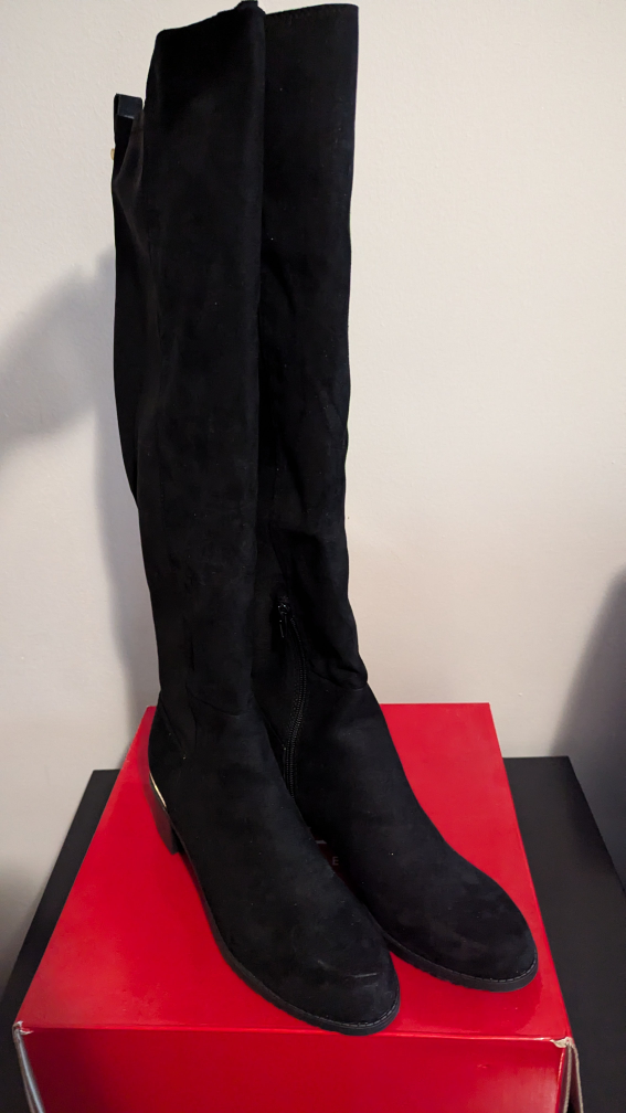 GUESS New Fall Knee High Boots - Size 9