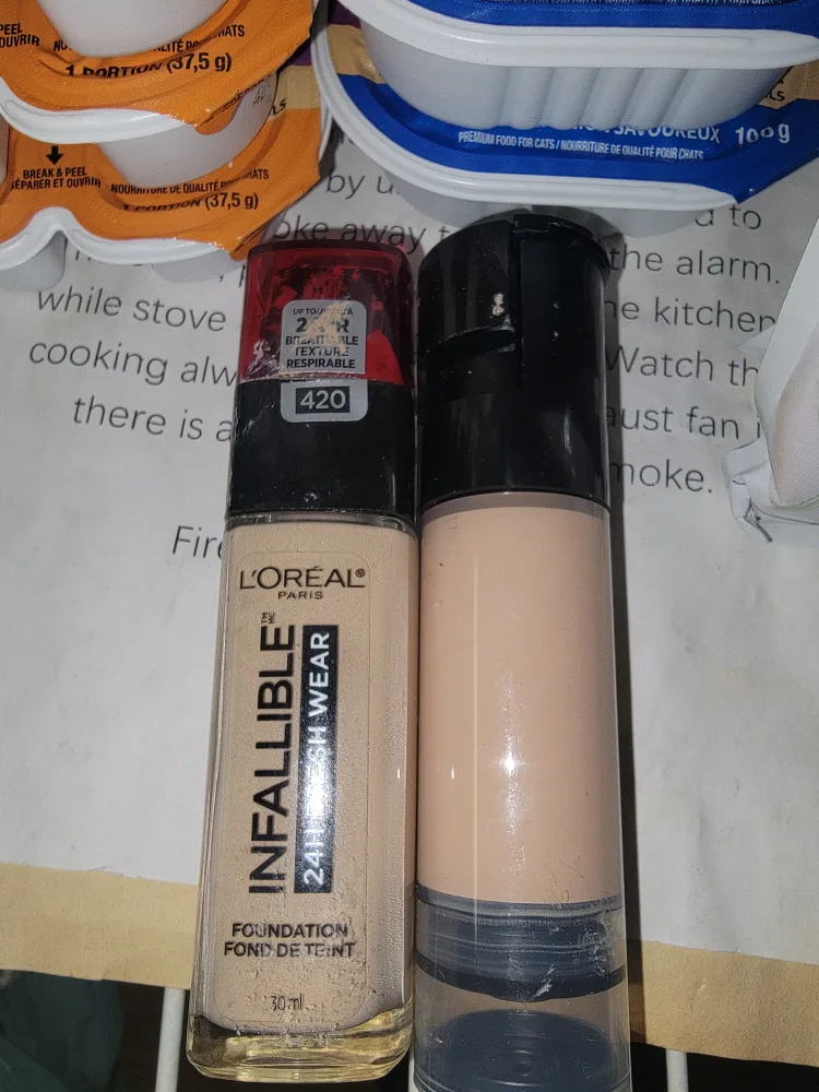 L'Oreal Infallible 24H Fresh Wear Foundation. thumbnail