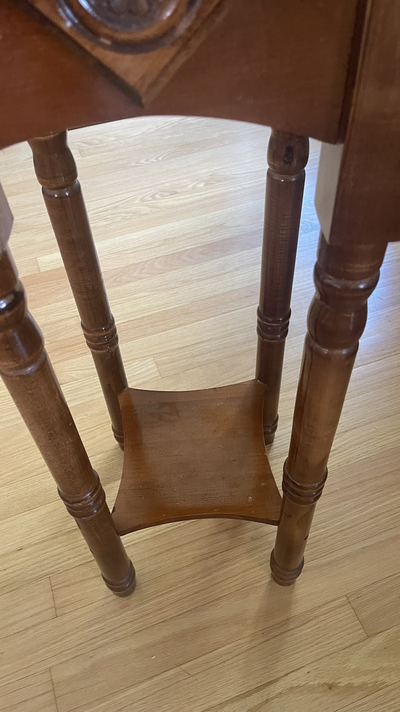 Wooden End Table Please Check more pictures - photo 3