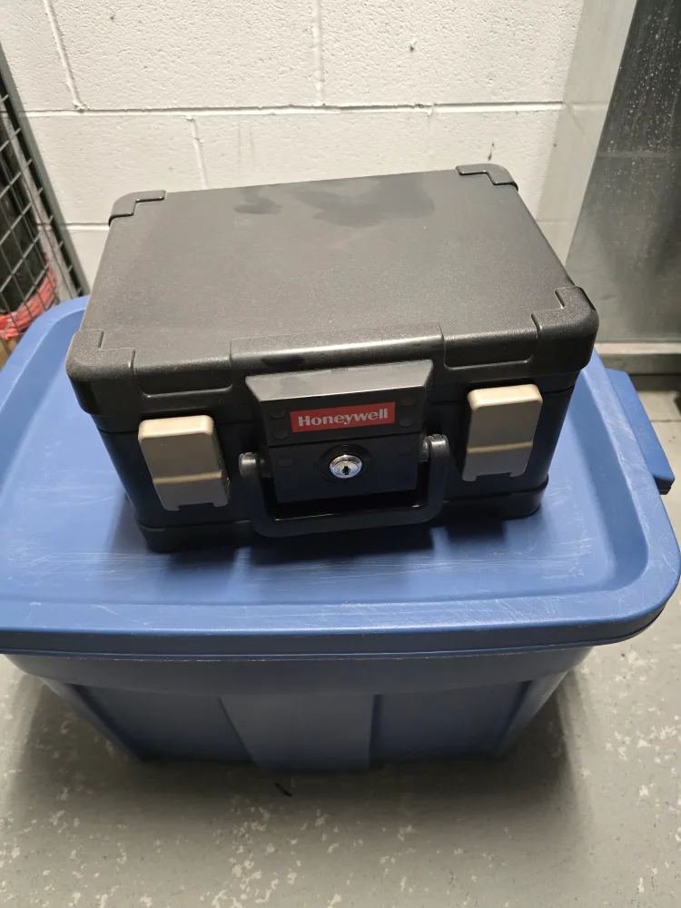 Honeywell 1104 Molded Fire/Water Chest image indicator(2)