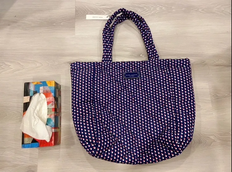 Brand new Marc Jacobs Tote Bag image indicator(2)