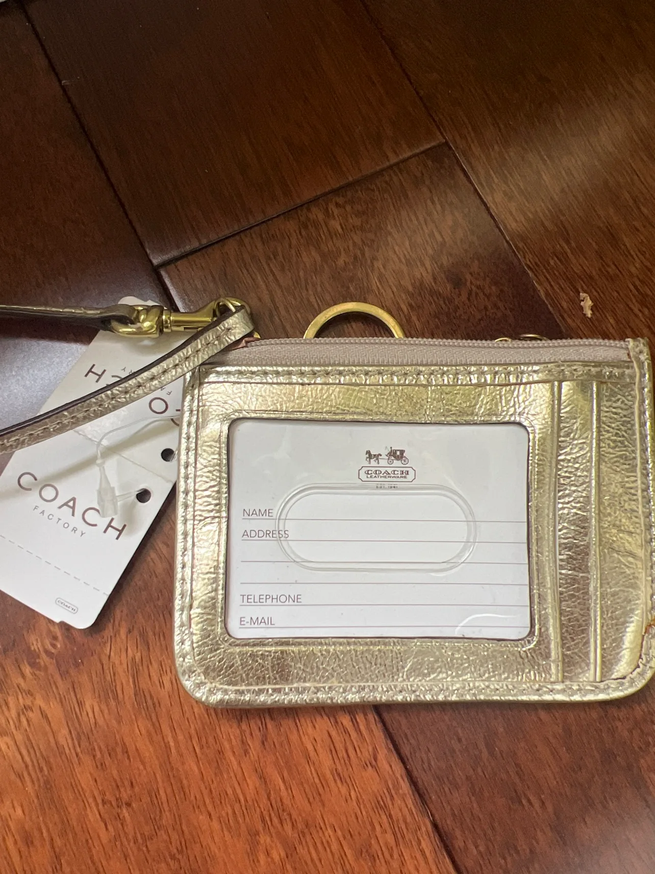 Brand new coach wallet image indicator(2)