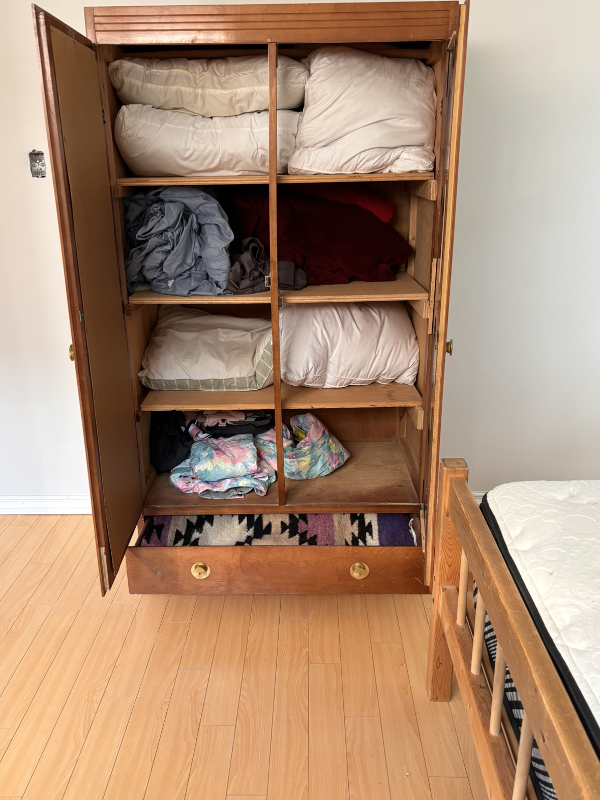 Vintage Canadian Armoire - photo 3