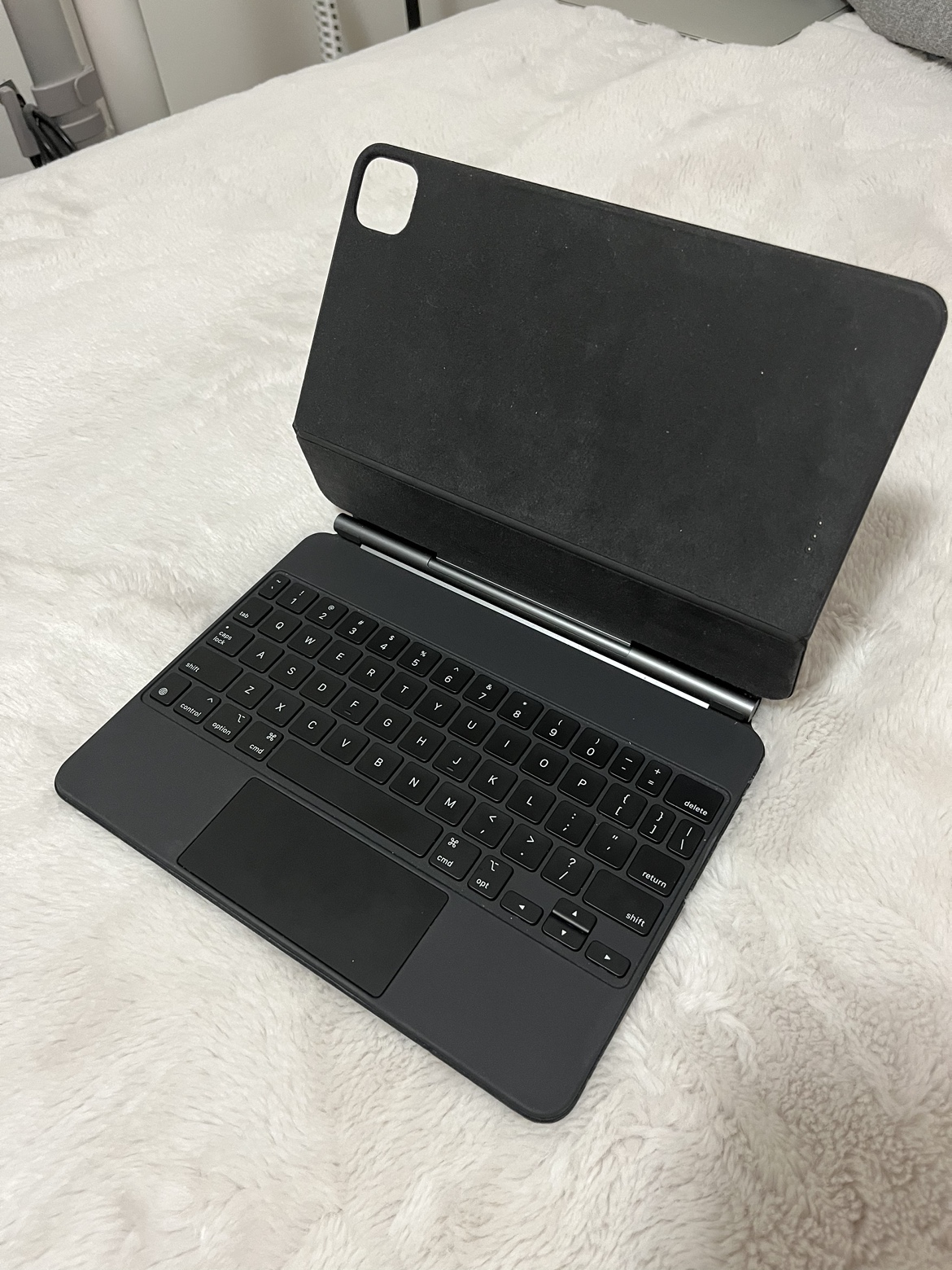 iPad Magic Keyboard for iPad Pro 11 inch/Air 4th and 5th gen