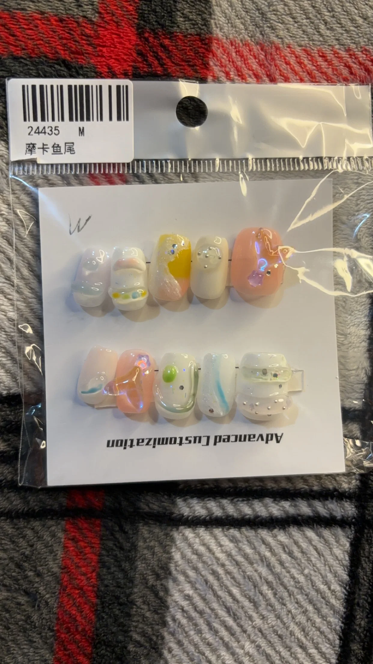 Press on nails with Design M image indicator(2)