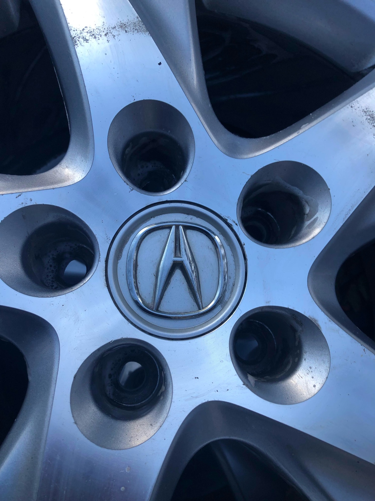 17" Acura Rims bolt pattern 5x114.3 (tires are worn) - photo 5