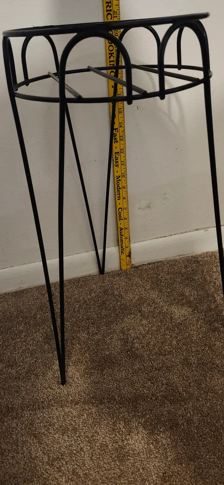 Metal Plant Stand image indicator(3)