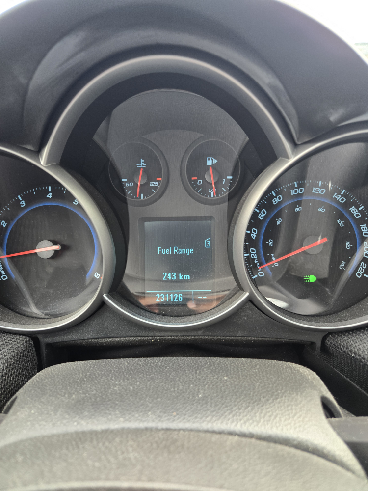 Chevrolet Cruze - 2011 - photo 3