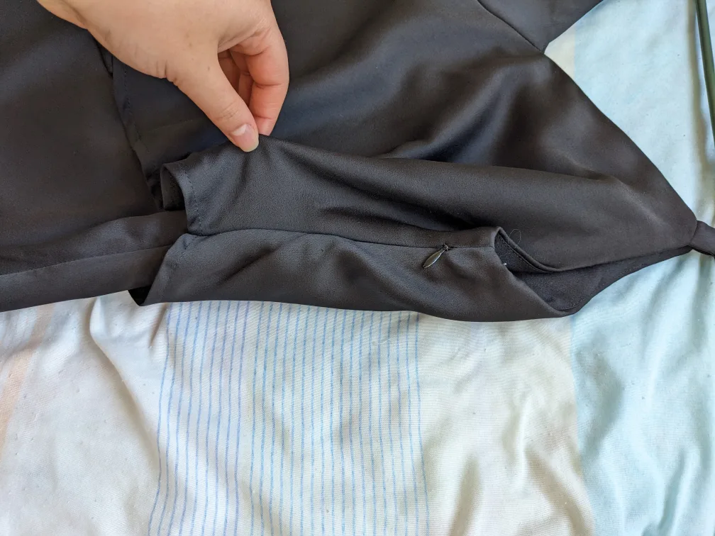 Pink Martini V-Neck Black Dress image indicator(7)