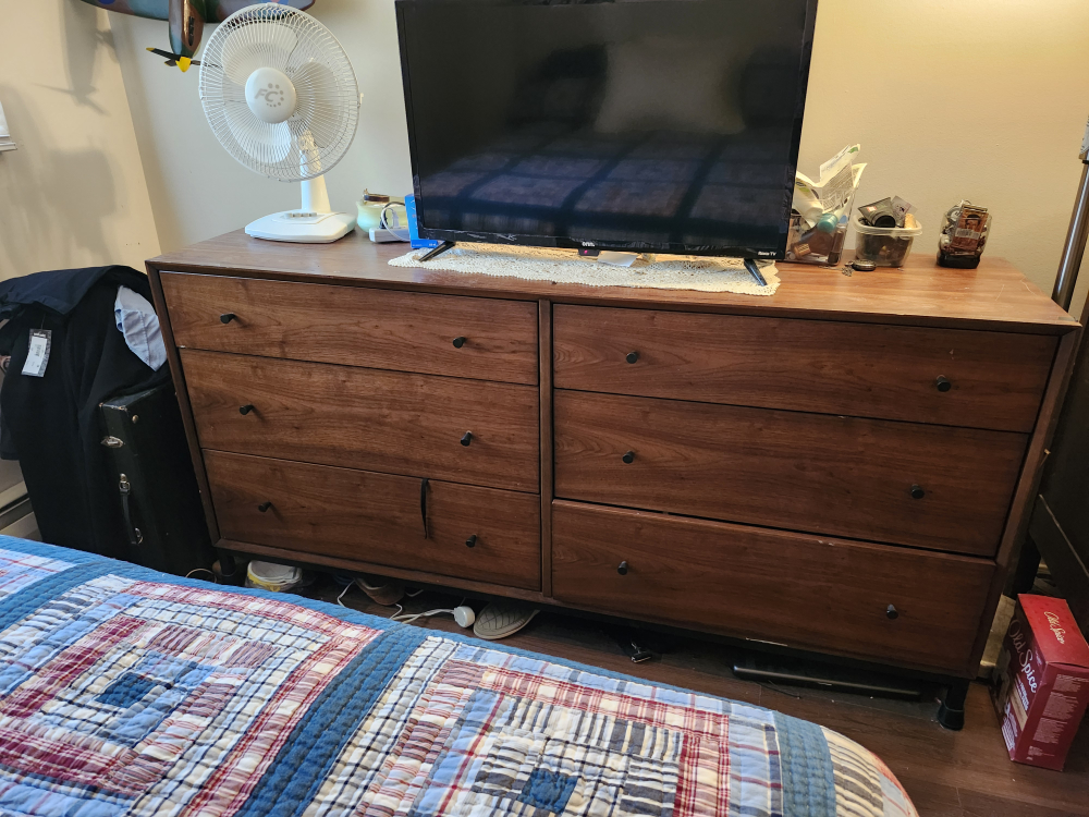 6 Drawer Dresser - photo 2