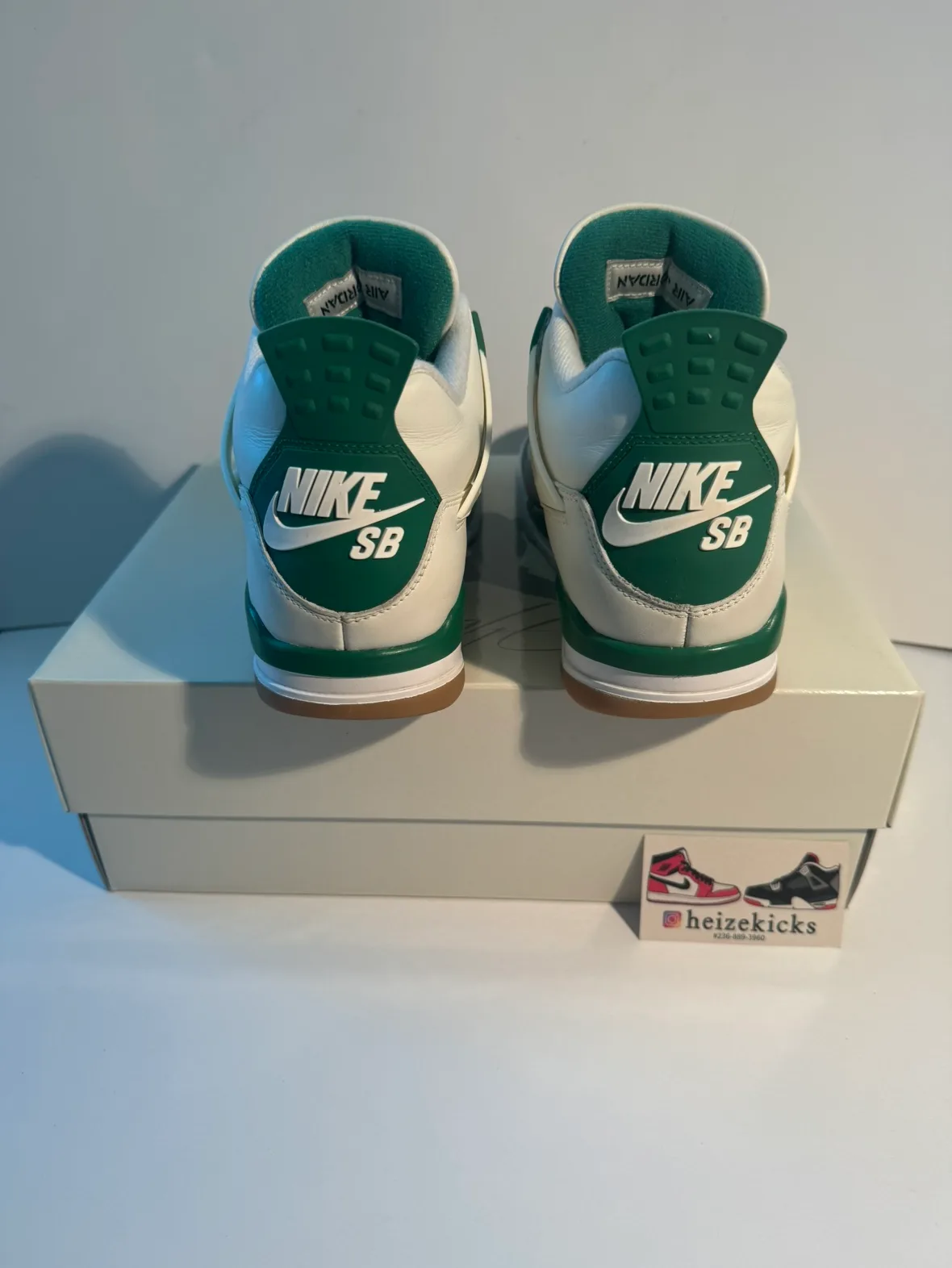 Jordan 4 SB Pine Green size 9.5 image indicator(4)