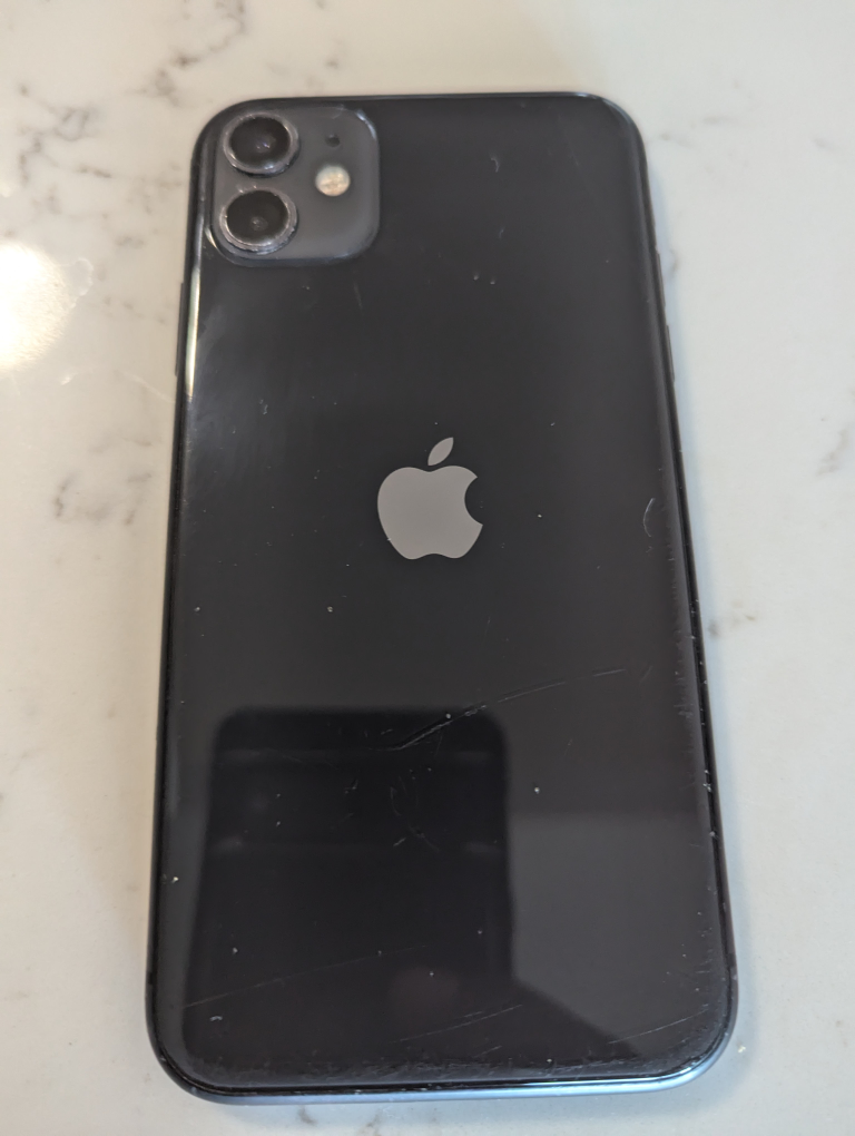 iPhone 11 64 GB - photo 2