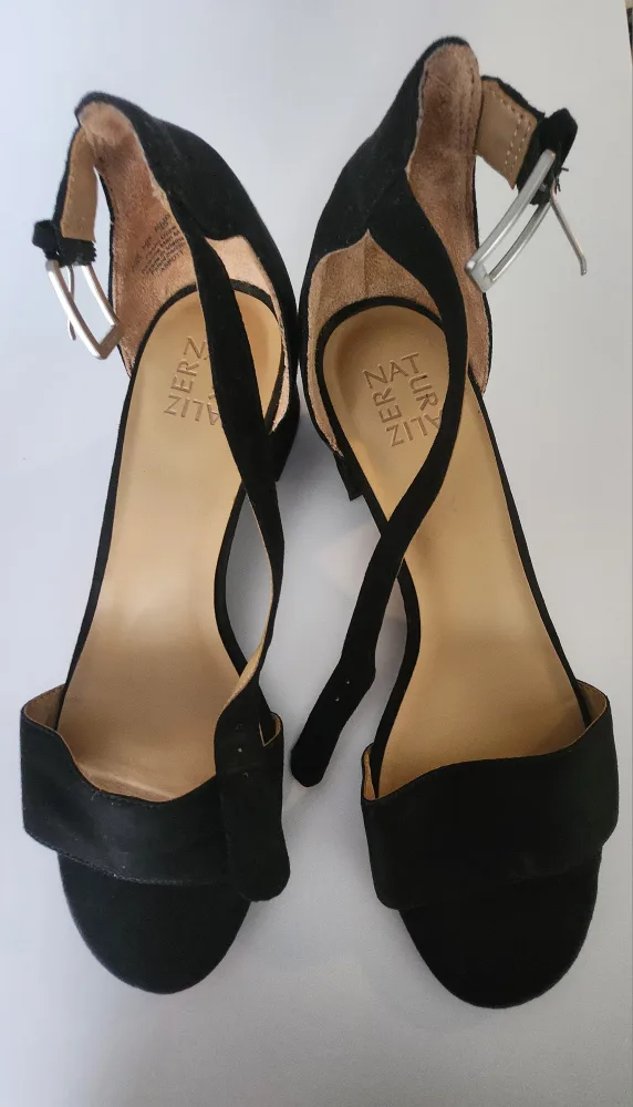 Naturalizer Women's Black Sandals thumbnail