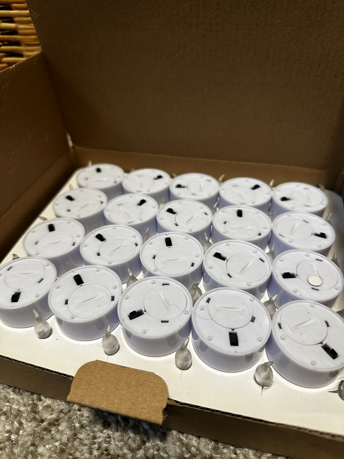 LED Tea Lights QTY 100 - photo 3