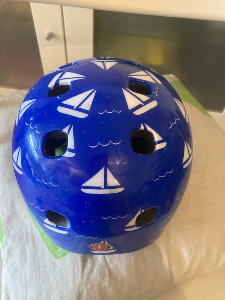 Kids' Helmet with Sailboat Design image indicator(3)