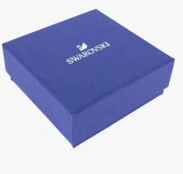 Swarovski Infinity Heart Necklace and Earrings Set image indicator(4)