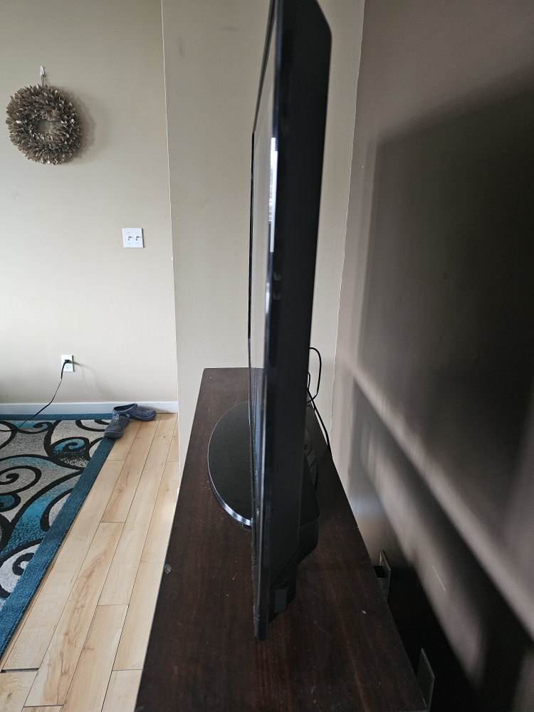 Seiki 43" LED TV - photo 2