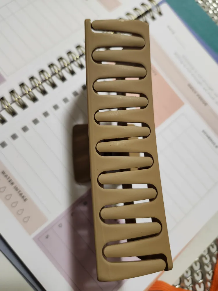 Large Hair Claw Clip #freecycle image indicator(2)