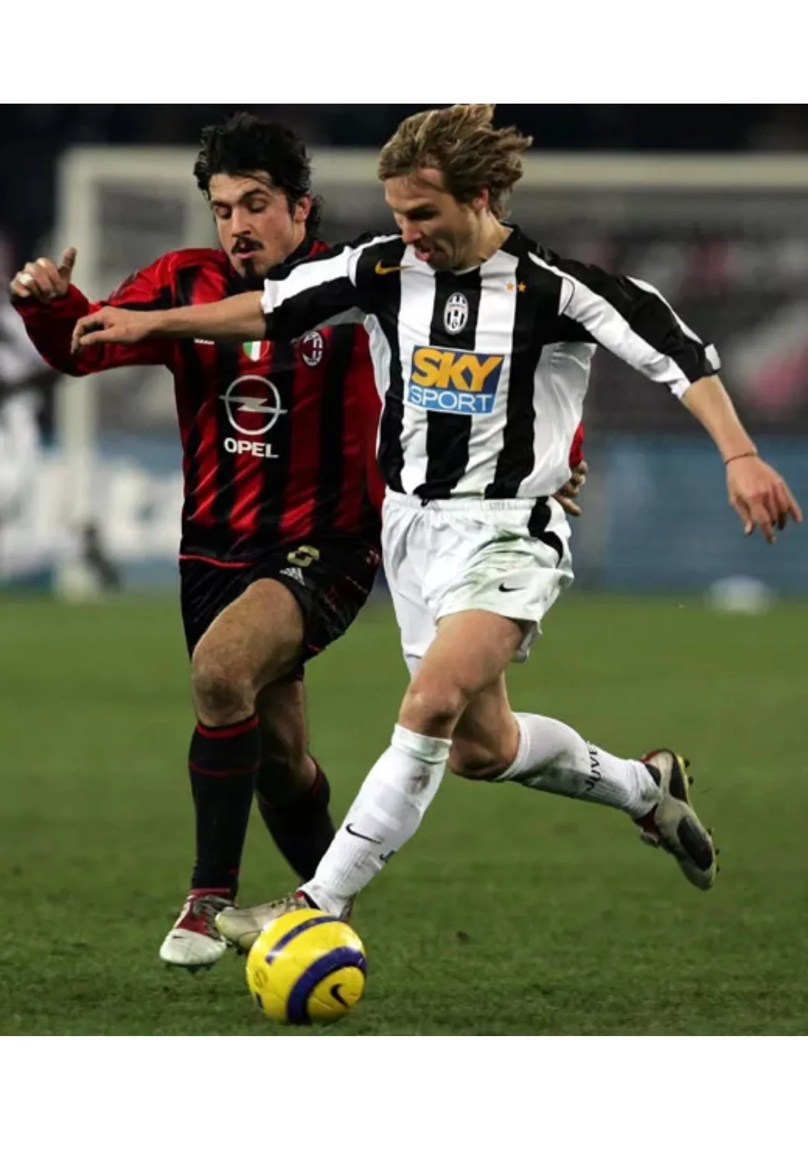 Vintage 04/05 Juventus Home Jersey image indicator(6)