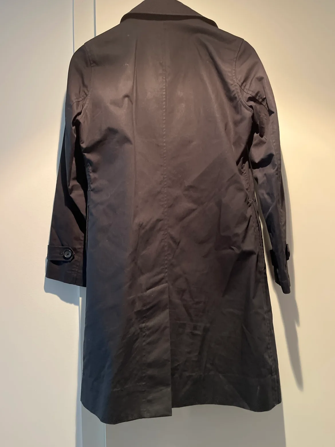 Gap Black Trench Coat image indicator(4)
