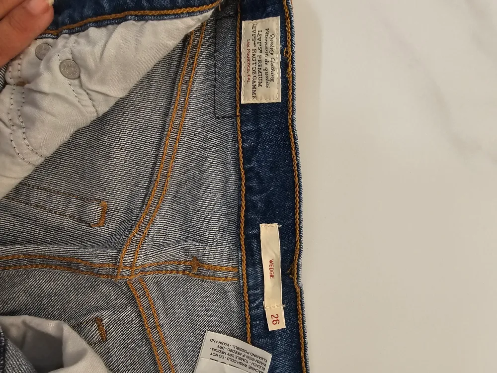 WEDGIE STRAIGHT FIT WOMEN'S JEANS image indicator(6)