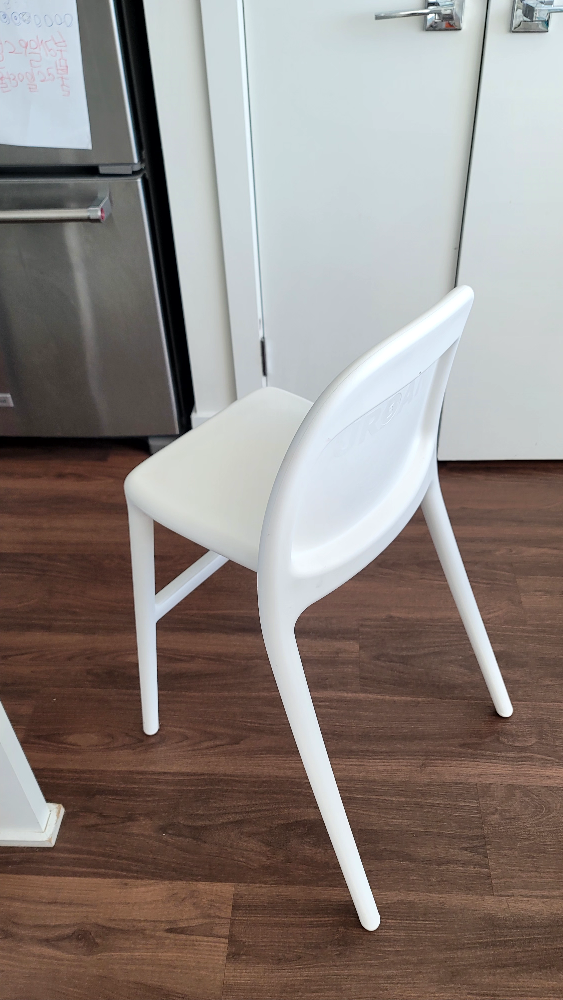 Urban White Plastic Chair for child - photo 2