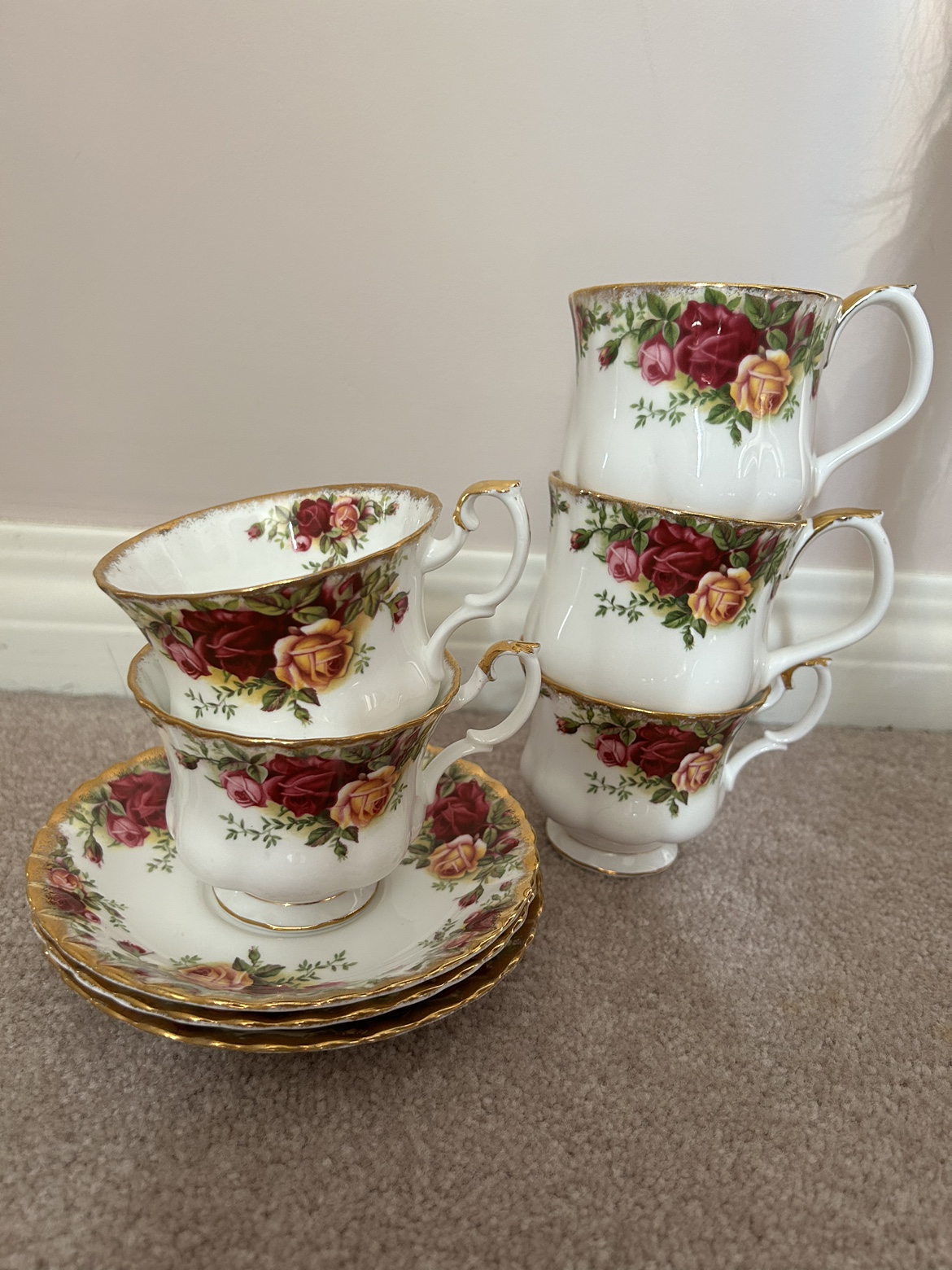 Royal Albert Old Country Roses Teacups and Saucers