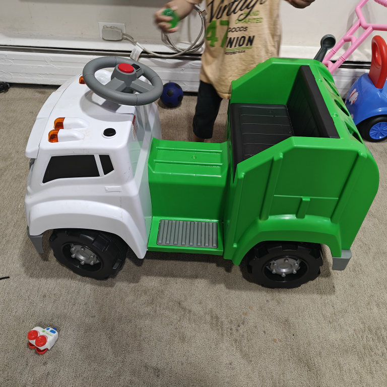 Kids Ride-On Garbage Truck #freecycle