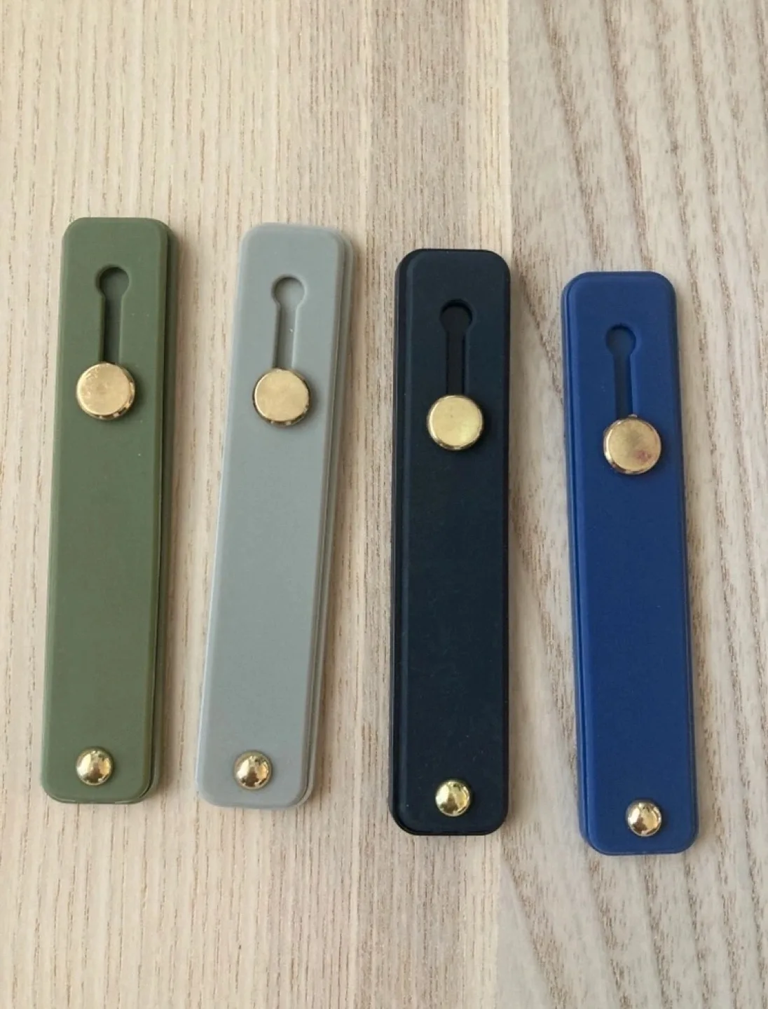 Stick-on cell phone holder (GREY ONLY) thumbnail